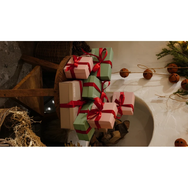 Набор подарочный French Hair Set (№1 (шампунь, кондиционер, аксессуар, маска для лица))