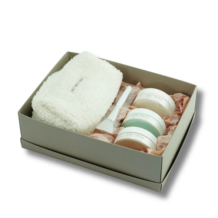 Набор подарочный French Face Set (№2 (маски для лица, кисточка и косметичка))