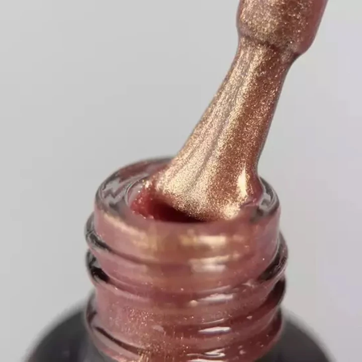 Гель-лак кошачий глаз для ногтей ART In Detail 6 мл (005Charm)