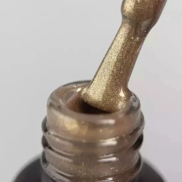 Гель-лак кошачий глаз для ногтей ART In Detail 6 мл (006 Charm)