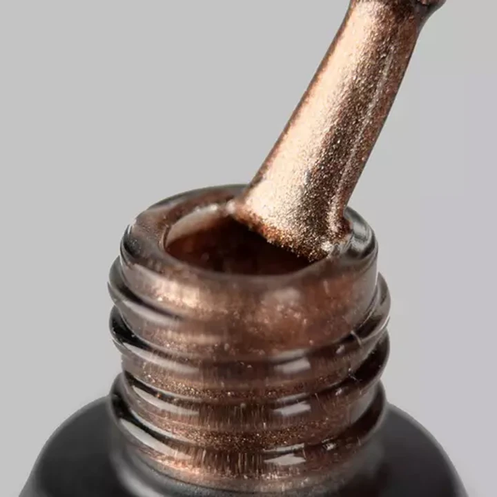 Гель-лак кошачий глаз ART In Detail 6 мл (002 Moonlight Cat Eye)