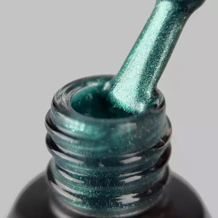 Гель-лак кошачий глаз ART In Detail 6 мл (007 Moonlight Cat Eye)