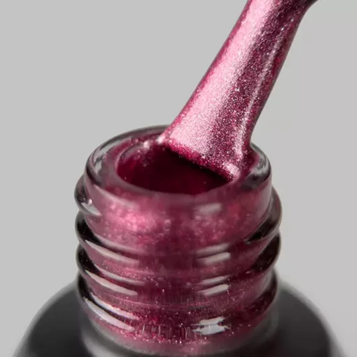 Гель-лак кошачий глаз ART In Detail 6 мл (010 Moonlight Cat Eye)