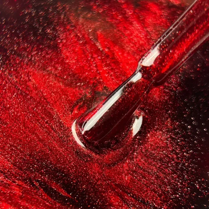 Гель-лак котяче око LunaMoon 13 мл (Cat eye Red Flash By Tina Karol)