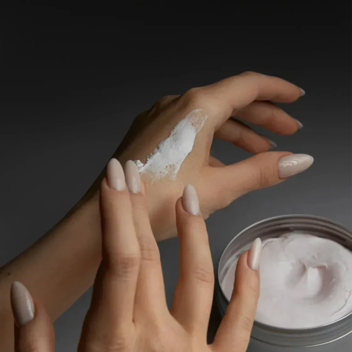 Набір подарунковий DOTT (Cуфле для тіла + Cкраб конфітюр Smoky Cherry)