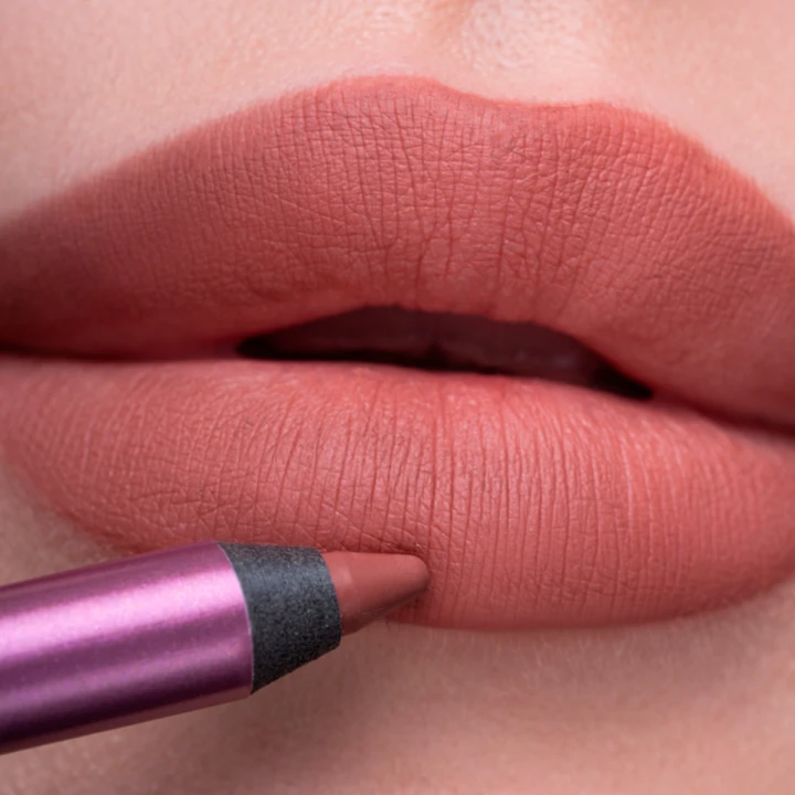 Карандаш гелевой для губ (103 Cocoa)