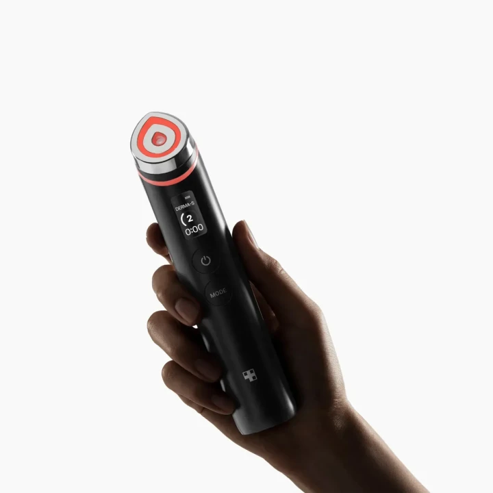 Устройство для домашнего ухода за кожей Medicube (AGE-R Booster Pro 6 в 1 черный)