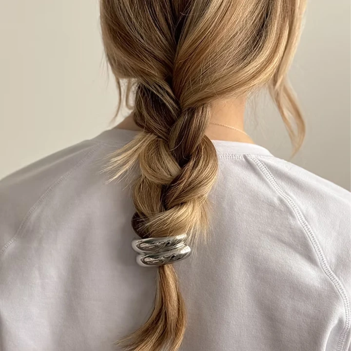 Резинка для волос Miso (Серебро брошь металлическая)