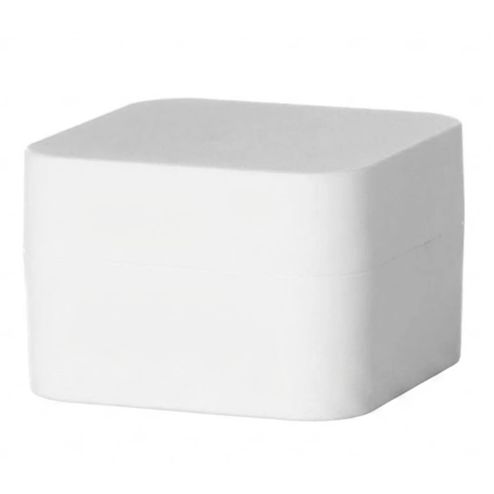 Банка пластиковая MILLIFORM (Квадро Білий 30 мл)