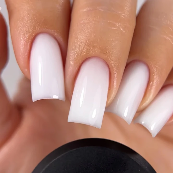 Гель для нарощування Miss Luna 15 мл (Super Nude 01)