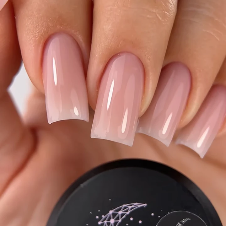 Гель для нарощування Miss Luna 15 мл (Super Nude 18)