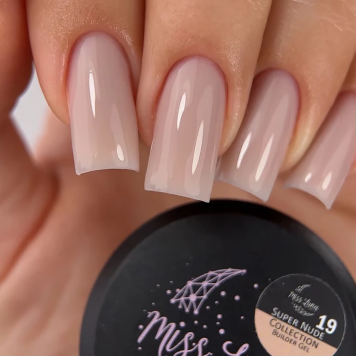 Гель для нарощування Miss Luna 15 мл (Super Nude 19)