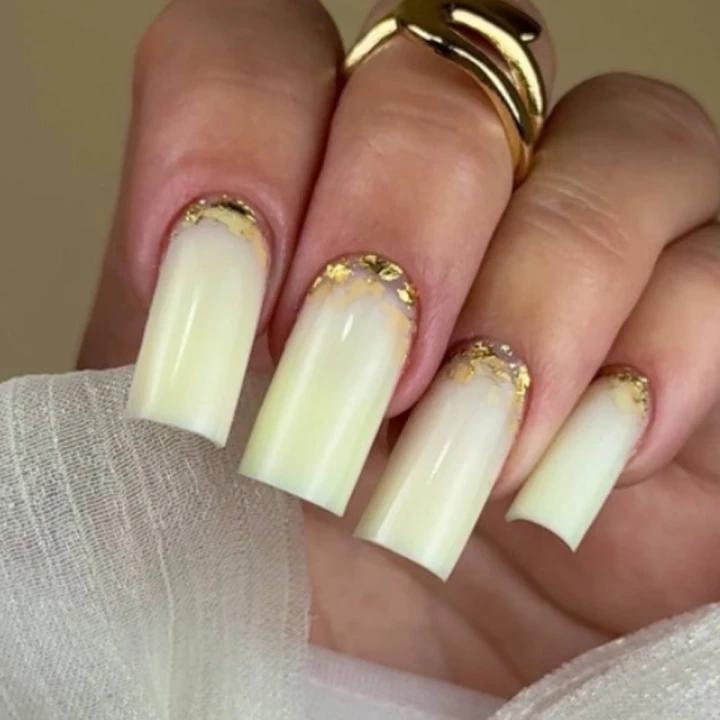 Гель для наращивания Miss Luna 30 мл (Color Gel Сливочное масло)