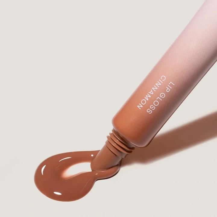 Блиск для губ SAYEAH BEAUTY (CBD LIP GLOSS CINNAMON)