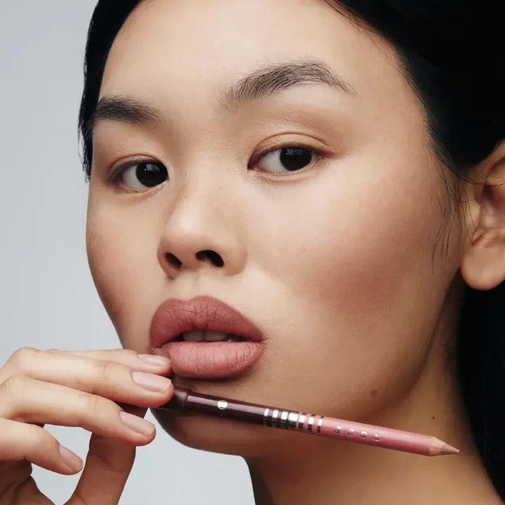 Карандаш для губ DOTT (Lip Ombre Toff)