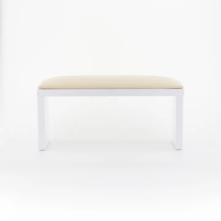 Подлокотник FRC для маникюра на ножках (Milk (слоновая кость))