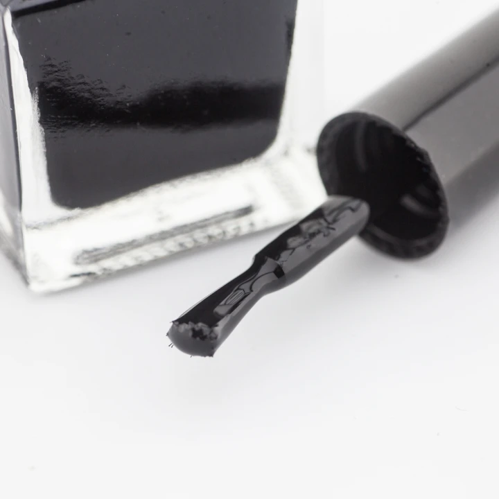 Лак-фарба для стемпінгу FRC 8 мл (001 Чорна)