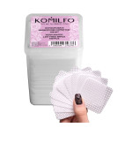 Салфетки KOMILFO перфорированные безворсовые в боксе 180 шт
