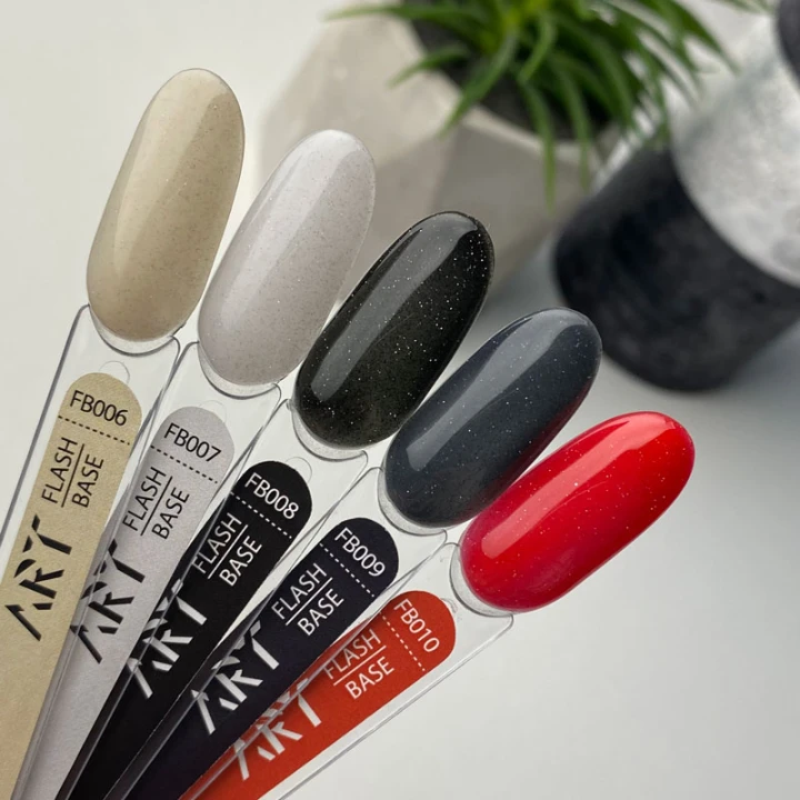 База ART In Detail Flash Base світловідбивна 10 мл (010)