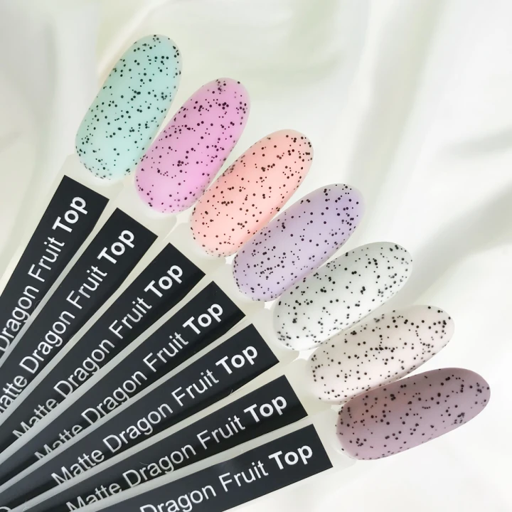 Топ KOMILFO No Wipe Matte Dragon Fruit Top без липкого шару 8 мл