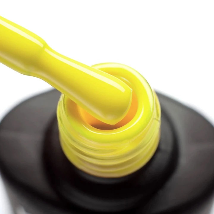 База KOMILFO Color Base 8 мл (Pale Yellow)