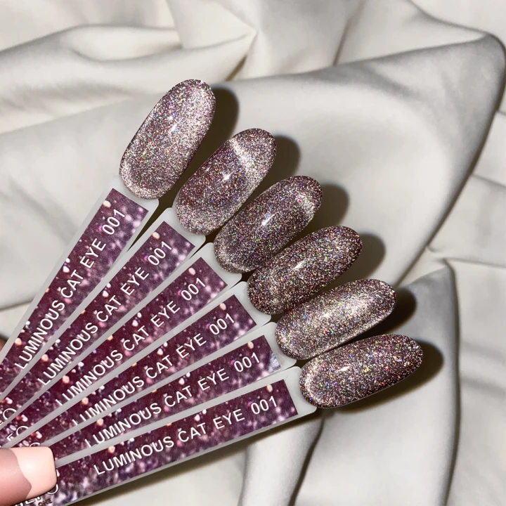 Гель лак KOMILFO Luminous Cat eye 8 мл (001)