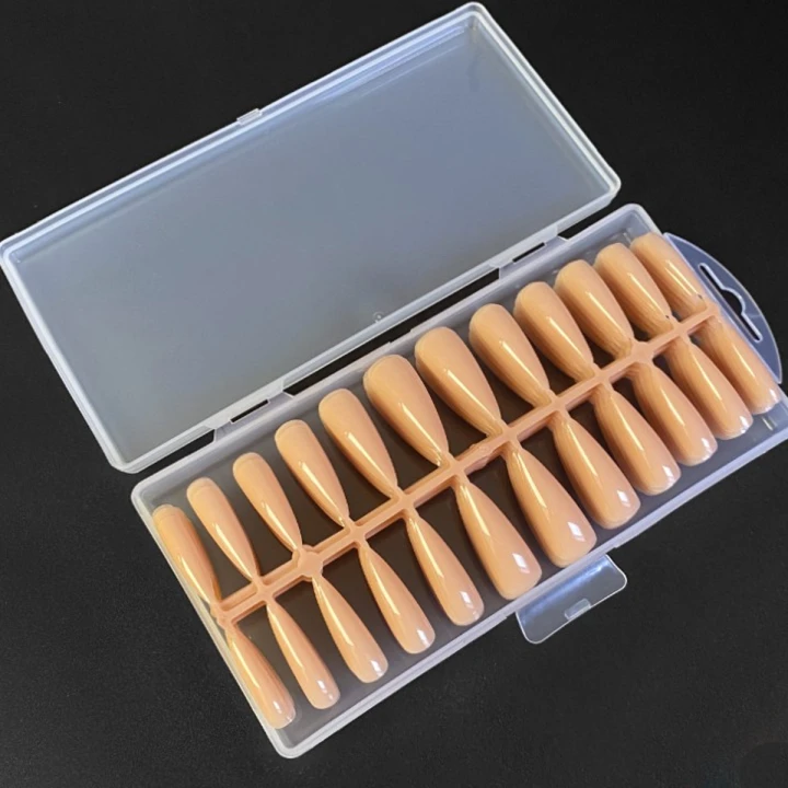 Камуфлирующие типсы гелевые для ногтей в пластиковом контейнере 240 штук стилет (№1 Nude)