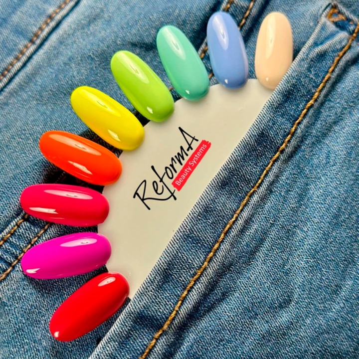 Гель-лак Reforma 10 мл (942940 Blazing Yellow)