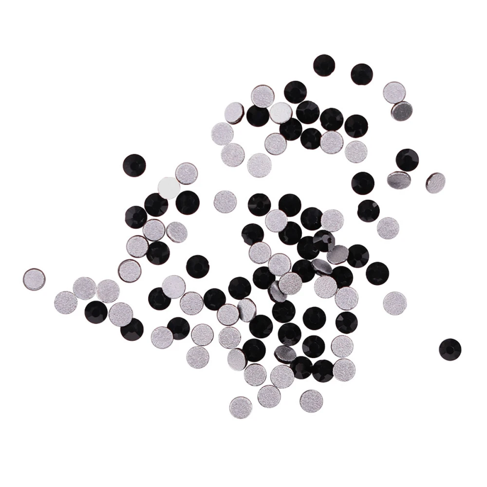 Стразы KOMILFO размер 3 100 штук (Jet Black)