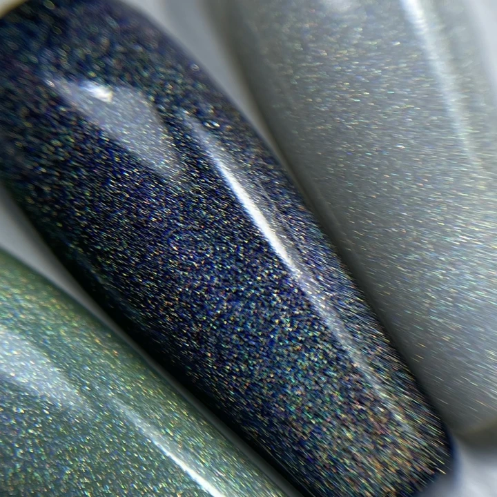Топ NailSofTheDay Holographic Cat eye 10 мл