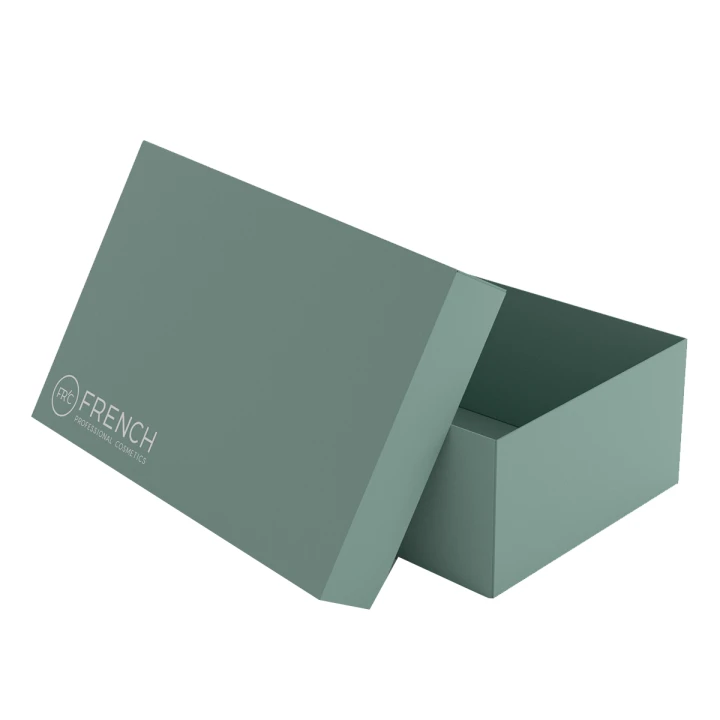 Коробка FRC подарочная с наполнением (тишью+декор) (215х135х70 мм)