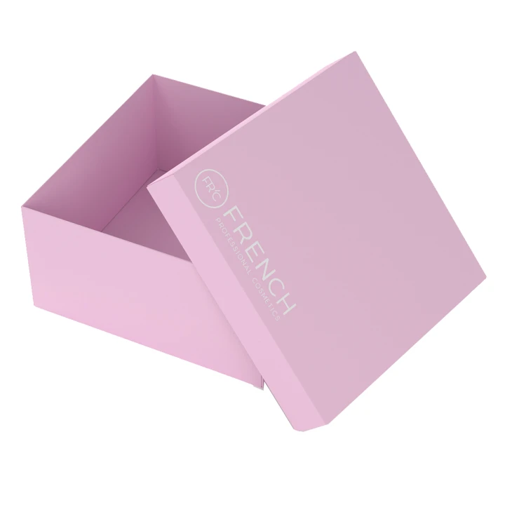 Коробка FRC подарочная с наполнением (тишью+декор) (140х140х70 мм)