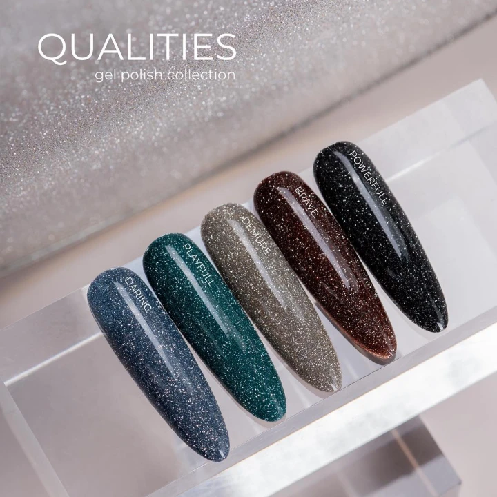 Гель лак Heylove 15 мл (010 Powerfull Черный с голографическим шимером)