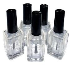 Пляшечка квадратна з пензликом скло 15 мл