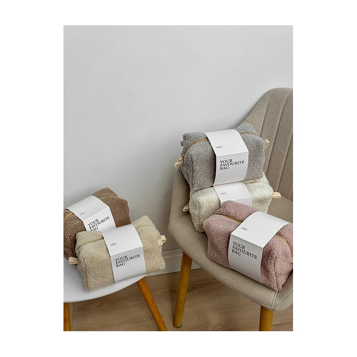 Косметичка TEDDY кольору пудра середня КВАДРАТ