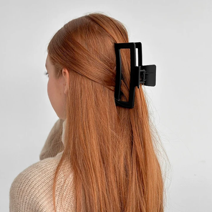 Крабик для волосся чорного кольору 13 см