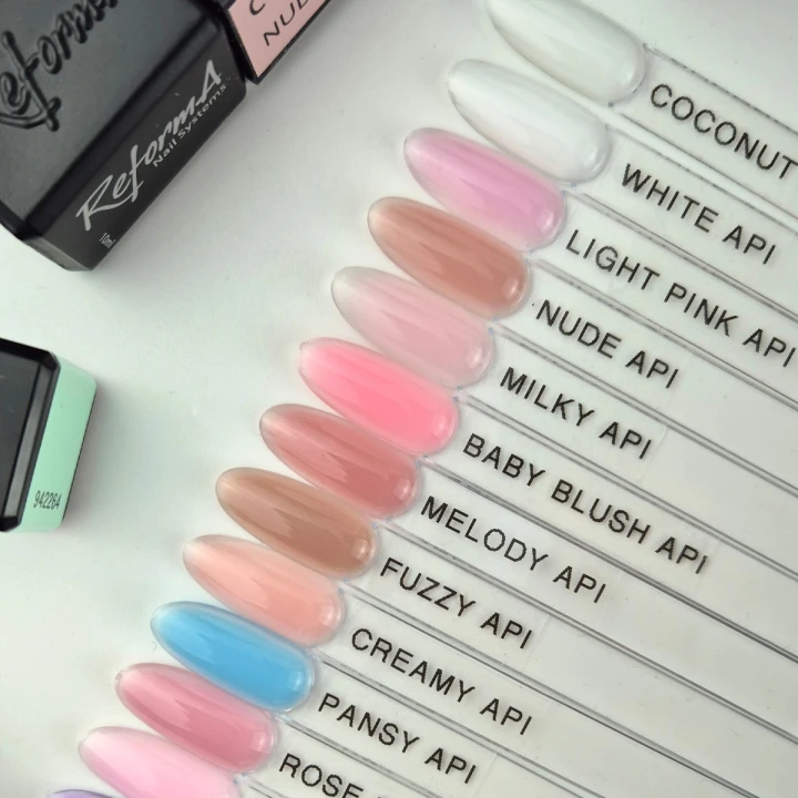 База камуфлирующая Cover Base API 30 мл (943867 Coconut White)