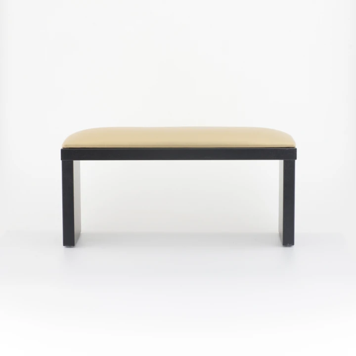 Подлокотник для маникюра на черных ножках  (Gold)