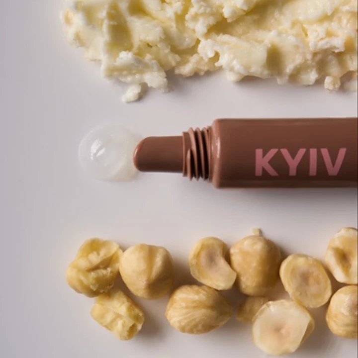 Блеск для губ Lipss 8 мл (Kyiv cake)