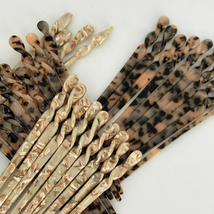 Тримач для волосся одинарний мрамор 17 см