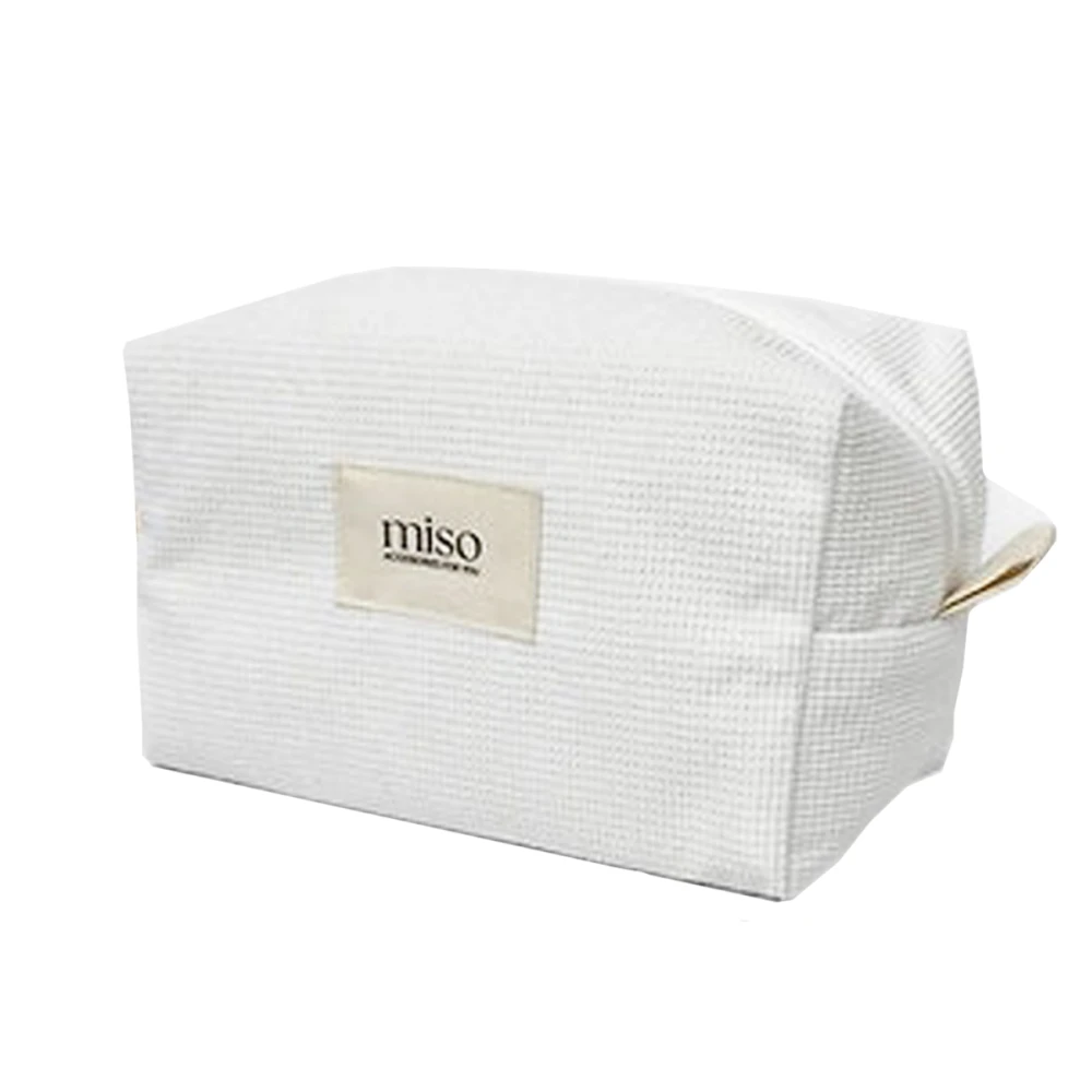 Косметичка средняя квадрат вельвет белая