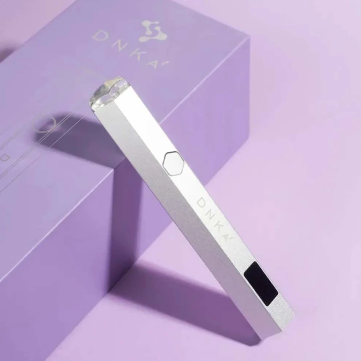 Фонарик DNKa UV lamp for manicure silver (UVL-1)