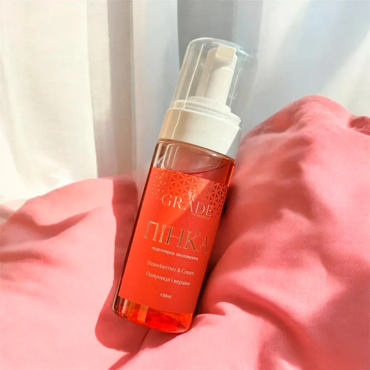 Средства для очищения кожи GradeProf Пенка мицелярная для ногтей клубника-сливки 150 мл