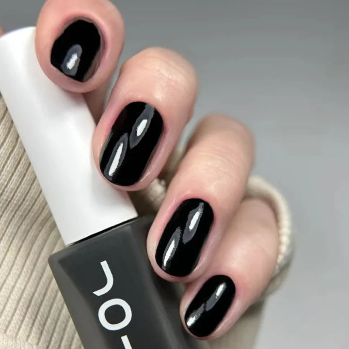 Лак для ногтей Nail care polish 4in1 8 мл (010)