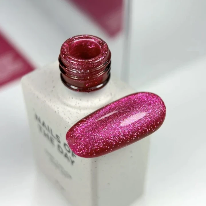 Гель-лак NailSofTheDay Color of the month June 2025 Cherry Kiss, 10 мл