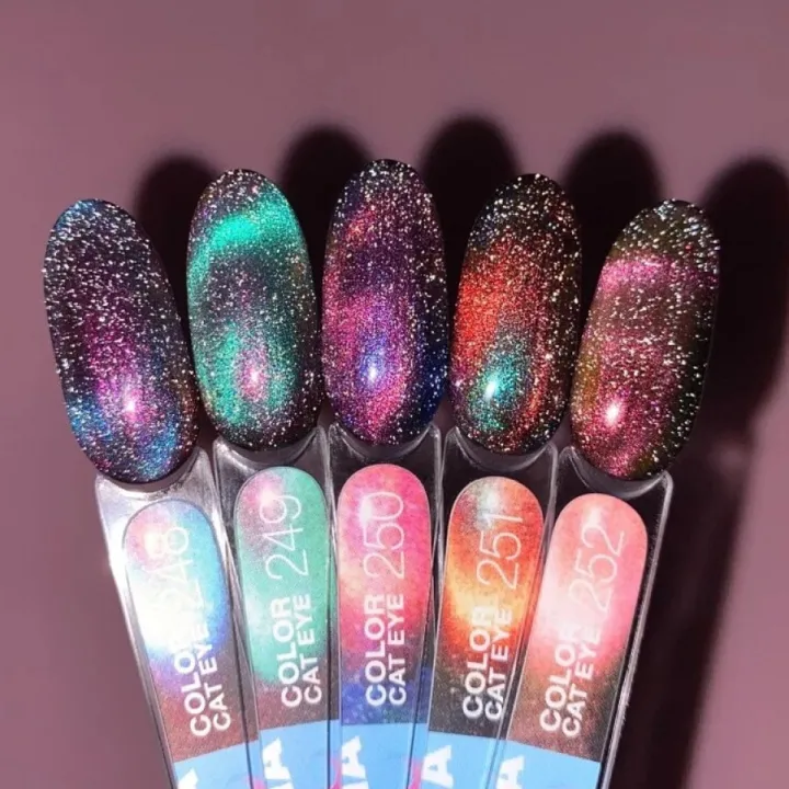 Гель лак Color Cat Eye 8 мл (252)