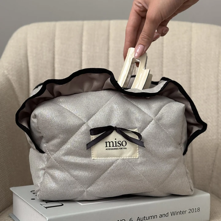 Косметика замша с рюшами (Серая черный кант)