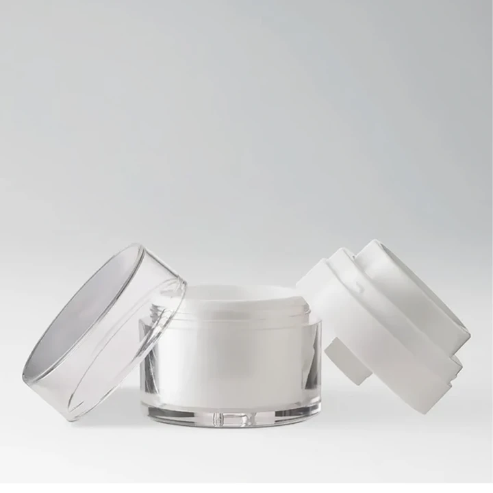 MILLIFORM Банка пластикова MILLIFORM ( Прайд вакуумна Білий 30 мл)