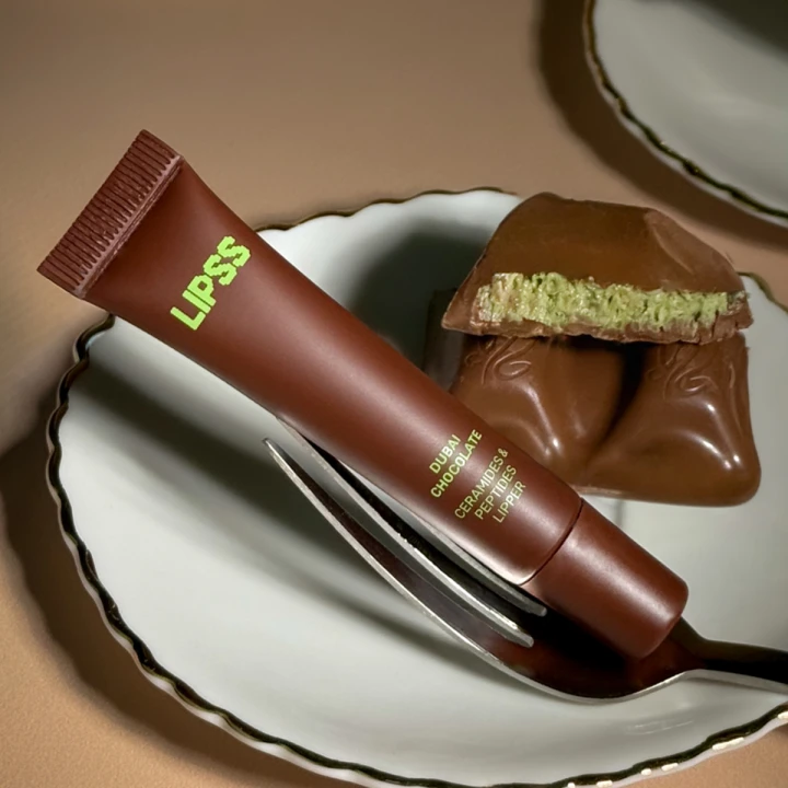 Блеск для губ Lipper 8 мл (Dubai Chocolate)